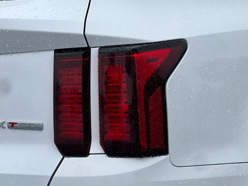 Used 2021 Kia Sorento EX w/ Panoramic Sunroof Package image 49