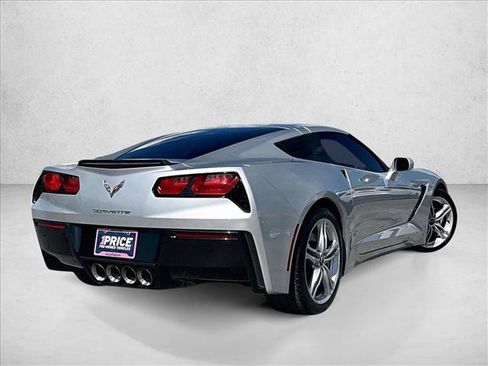 Used 2017 Chevrolet Corvette 1LT image 2