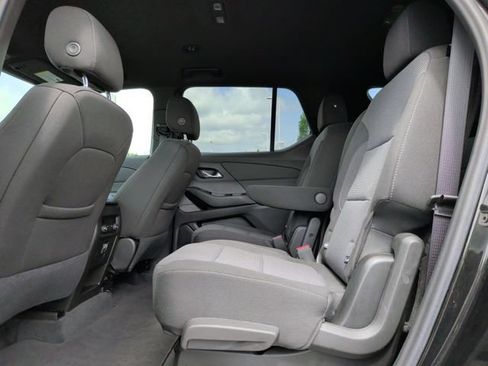 Used 2023 Chevrolet Traverse LT FWD image 22