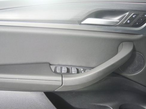 Used 2024 BMW X3 sDrive30i image 9