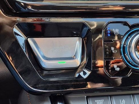 New 2026 GMC Sierra 2500 AT4 w/ AT4 Premium Plus Package image 15