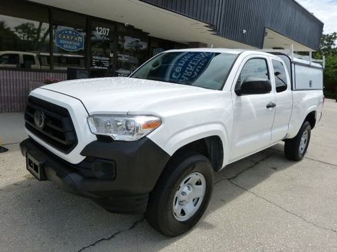 Used 2021 Toyota Tacoma SR image 2