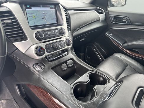 Used 2019 GMC Yukon SLT AWD/4WD image 18