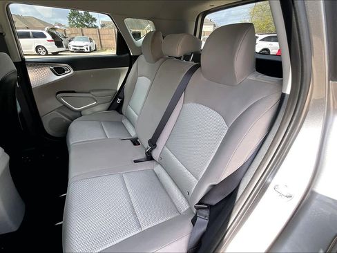 Certified 2025 Kia Soul S image 18