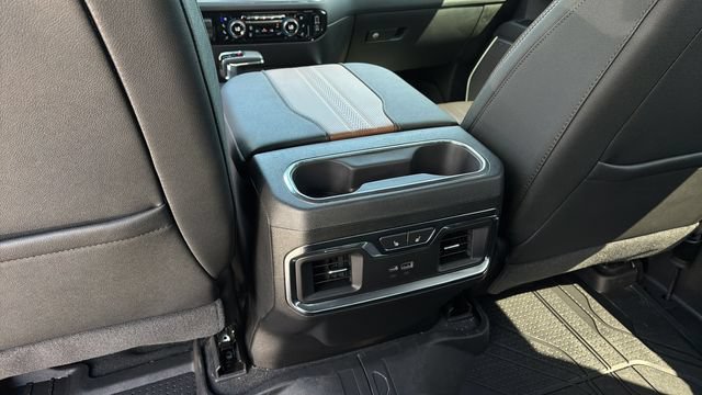 Used 2026 Chevrolet Silverado 1500 High Country AWD/4WD image 21