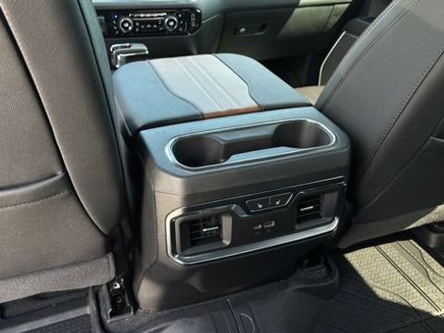 Used 2026 Chevrolet Silverado 1500 High Country AWD/4WD image 21