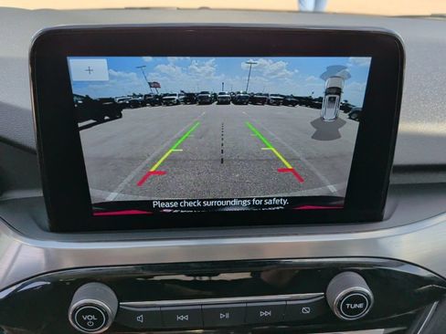 Used 2022 Ford Escape Titanium FWD image 25
