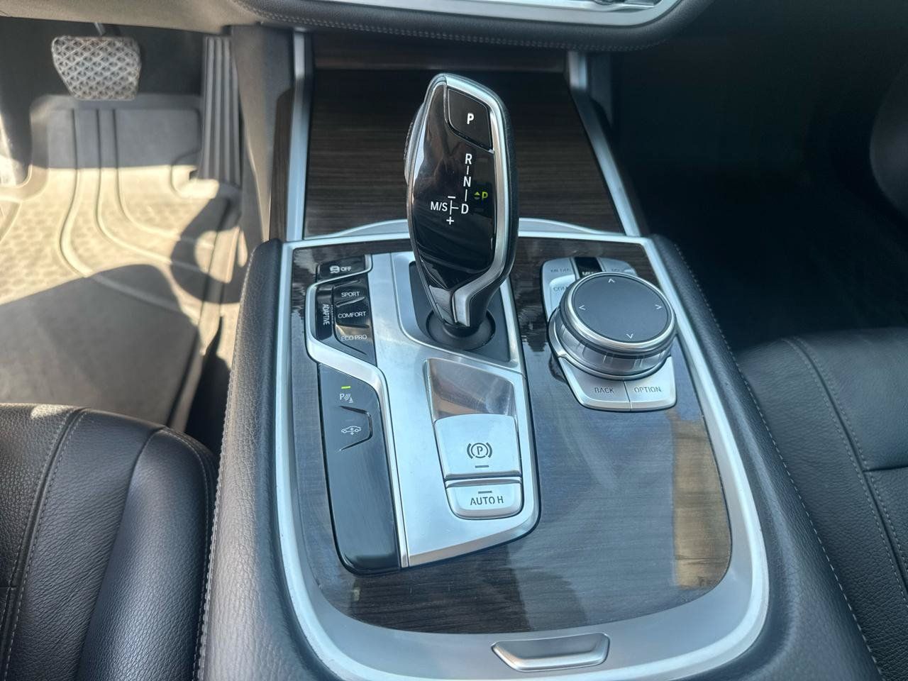 Used 2019 BMW 740i xDrive AWD/4WD image 19
