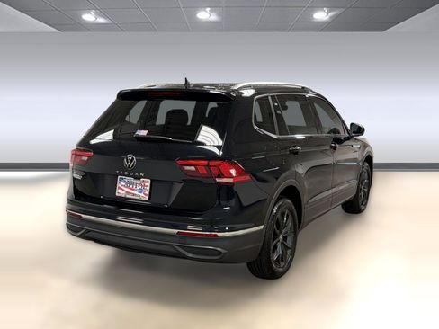 Used 2024 Volkswagen Tiguan SE FWD image 9