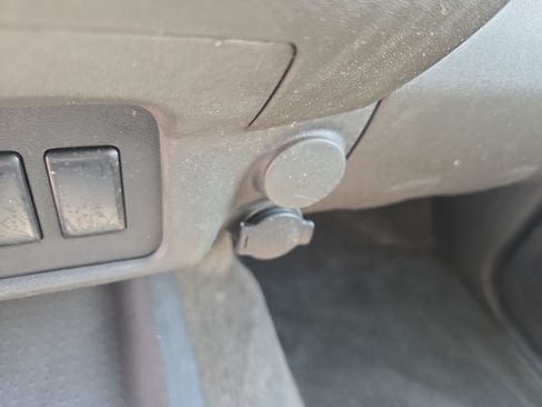 Used 2013 Nissan Frontier S RWD image 13