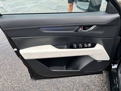 New 2025 MAZDA CX-5 AWD 2.5 S w/ Premium Plus Pkg image 13