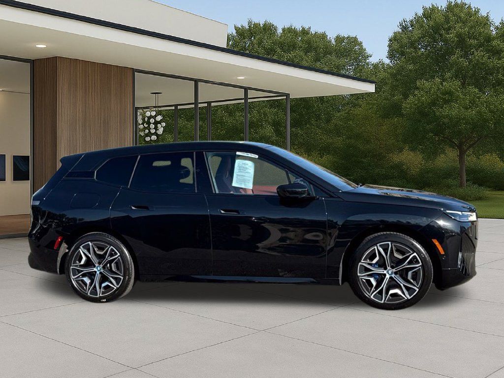 Certified 2024 BMW iX xDrive50 w/ Premium Package AWD/4WD image 7
