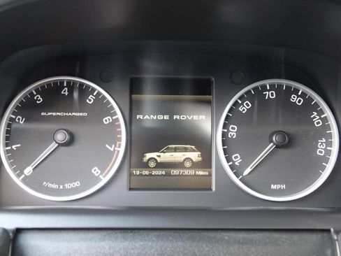 Used 2011 Land Rover Range Rover Sport Supercharged AWD/4WD image 4