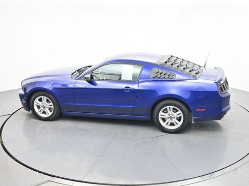 Used 2013 Ford Mustang Coupe image 32