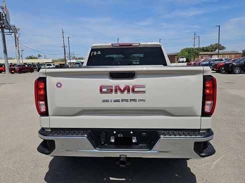 New 2026 GMC Sierra 1500 Pro image 4