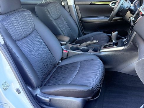 Used 2019 Nissan Sentra SV FWD image 35