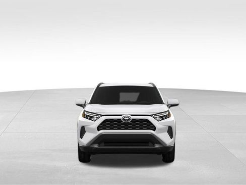 New 2025 Toyota RAV4 XLE image 17