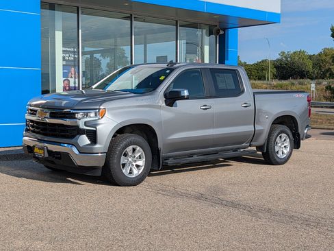 Used 2023 Chevrolet Silverado 1500 LT AWD/4WD image 6