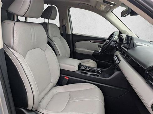 Used 2023 Honda Pilot Elite image 22
