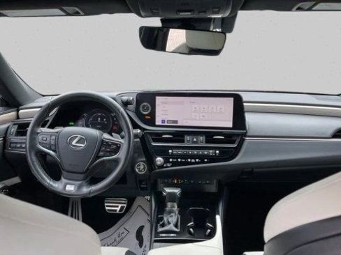 Used 2023 Lexus ES 300h F Sport image 15