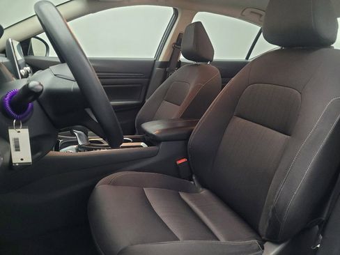 Used 2024 Nissan Altima 2.5 SV image 17