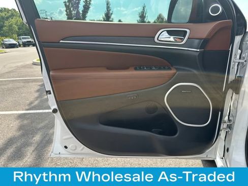 Used 2020 Jeep Grand Cherokee Summit w/ Platinum Series Group AWD/4WD image 13
