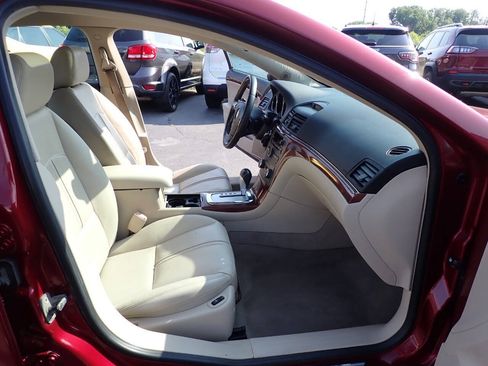 Used 2009 Saturn Aura XR FWD image 12