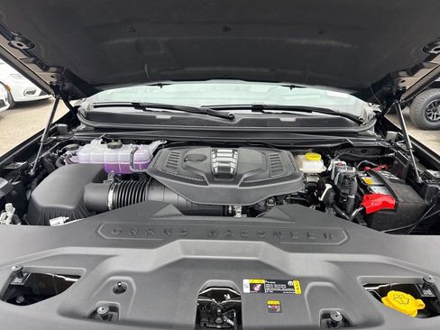 New 2026 Jeep Grand Wagoneer Summit image 36