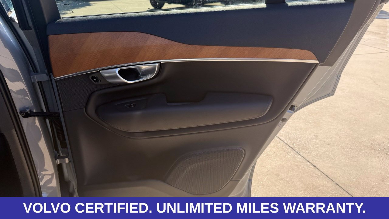 Certified 2024 Volvo XC90 T8 Plus w/ Protection Package Premier AWD/4WD image 19