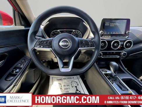Used 2024 Nissan Sentra SV FWD image 8