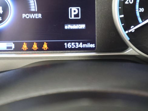 Used 2025 Nissan Leaf S FWD image 37