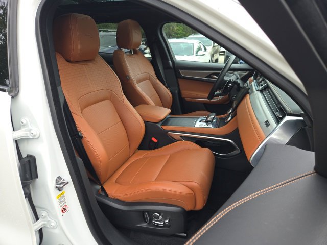 Used 2026 Jaguar F-PACE R-Dynamic S AWD/4WD image 12