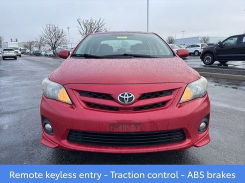 Used 2013 Toyota Corolla S w/ Premium Pkg image 2
