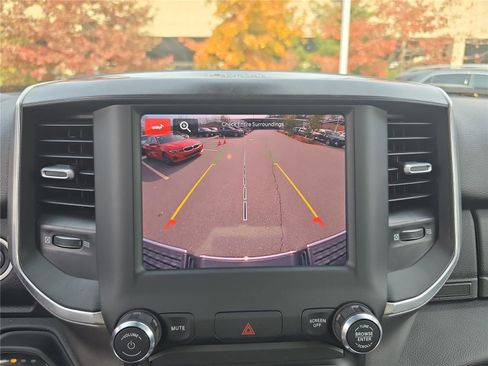 Used 2024 RAM 2500 Big Horn w/ Bed Utility Group image 27