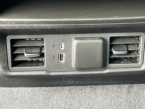 Used 2024 Chevrolet Silverado 1500 RST w/ Z71 Off-Road Package image 25