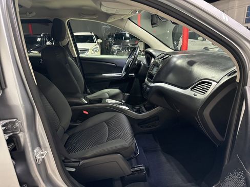 Used 2017 Dodge Journey Crossroad image 39