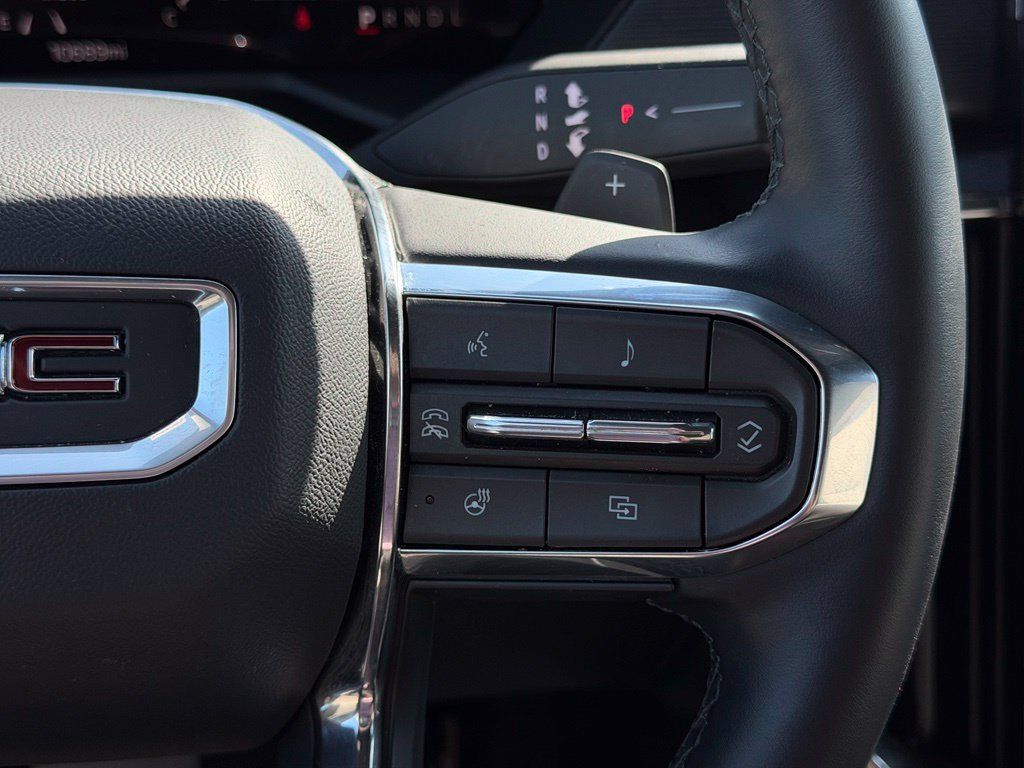 Used 2026 GMC Acadia Elevation FWD image 26