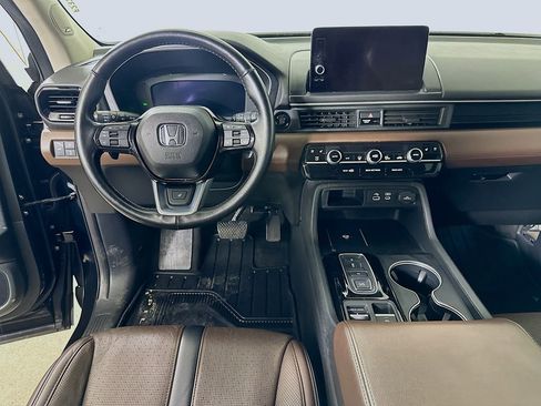 Used 2023 Honda Pilot Elite image 18