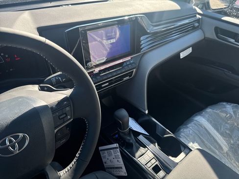 New 2026 Toyota Camry SE image 23