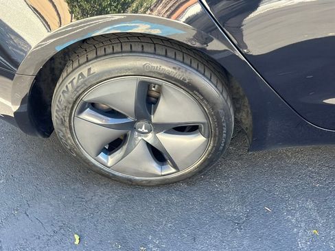 Used 2018 Tesla Model 3 Long Range image 12