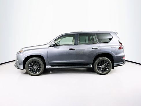 Used 2023 Lexus GX 460 Premium w/ Accessory Package AWD/4WD image 4