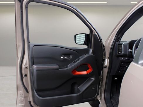 Used 2023 Nissan Frontier Pro-X w/ Pro Convenience Package image 30