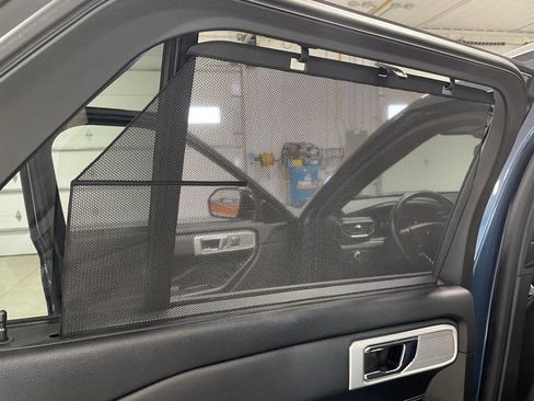 Used 2020 Ford Explorer Limited image 17