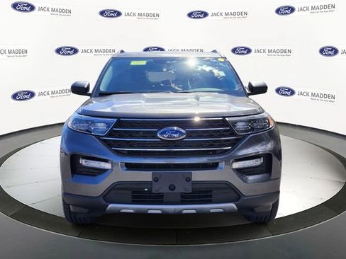 Certified 2020 Ford Explorer XLT w/ Equipment Group 202A AWD/4WD image 8