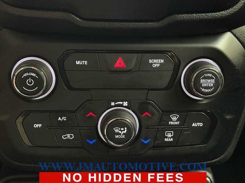 Used 2020 Jeep Renegade Trailhawk w/ Cold Weather Group image 26