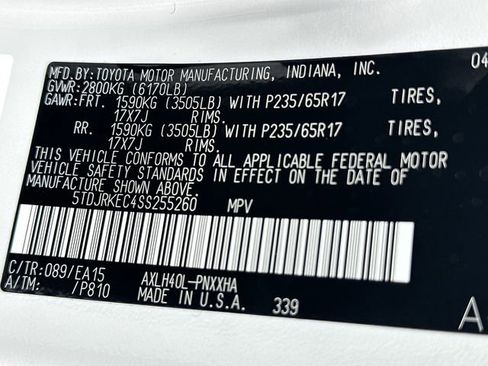 Used 2025 Toyota Sienna XLE w/ XLE Plus Package image 32