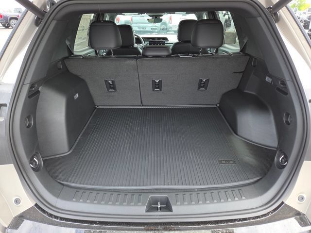 New 2026 GMC Terrain AT4 w/ Technology Package II AWD/4WD image 25