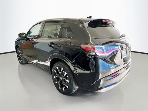 New 2026 Honda HR-V EX-L image 5