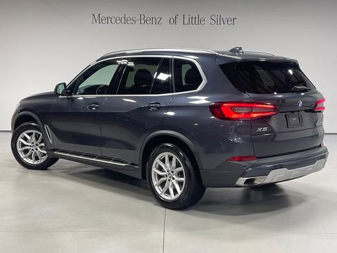 Used 2021 BMW X5 xDrive40i w/ Premium Package AWD/4WD image 3
