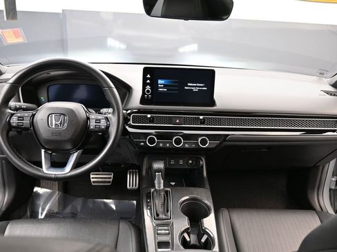 Used 2025 Honda Civic Sport image 9